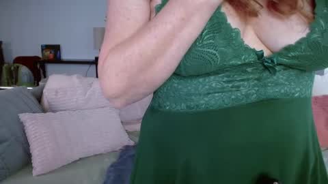 Snapshot of summerknightzzz chatting on January 8, 1:09 pm SummerKnightzzz online show from January 8, 1:09 pm