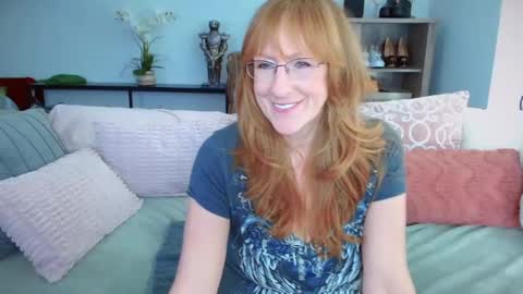 Snapshot of summerknightzzz chatting on February 24, 2:04 pm SummerKnightzzz online show from February 24, 2:04 pm