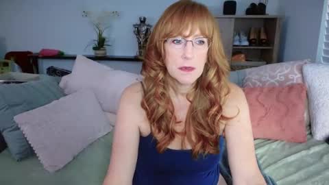 Snapshot of summerknightzzz chatting on March 11, 12:06 pm SummerKnightzzz online show from March 11, 12:06 pm