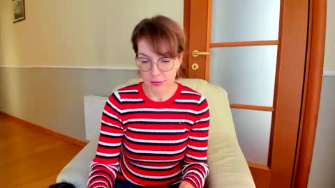 summerliza online show from December 18, 8:20 am