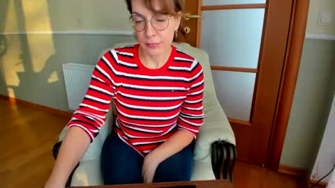 summerliza online show from December 18, 11:24 am