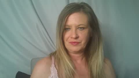 Summerxoxo69 online show from June 8, 5:13 pm