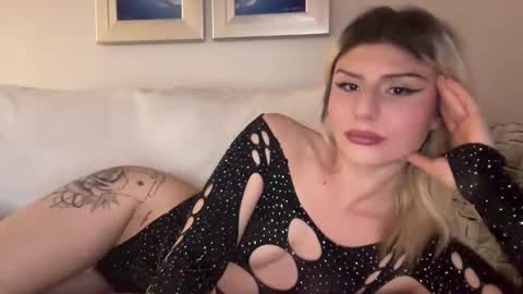 Kate online show from May 20, 8:15 pm