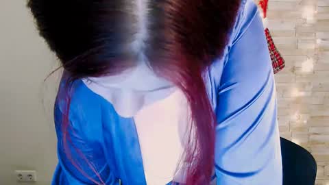 Alexi online show from January 6, 9:43 pm