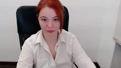 Snapshot of sun_lovely chatting on October 25, 3:36 am Alexi online show from October 25, 3:36 am