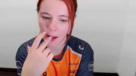 Snapshot of sun_lovely chatting on October 27, 2:37 am Alexi online show from October 27, 2:37 am