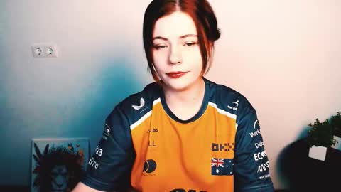 Snapshot of sun_lovely chatting on October 31, 2:40 pm Alexi online show from October 31, 2:40 pm