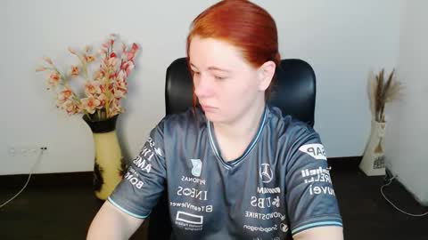 Snapshot of sun_lovely chatting on November 30, 3:21 am Alexi online show from November 30, 3:21 am