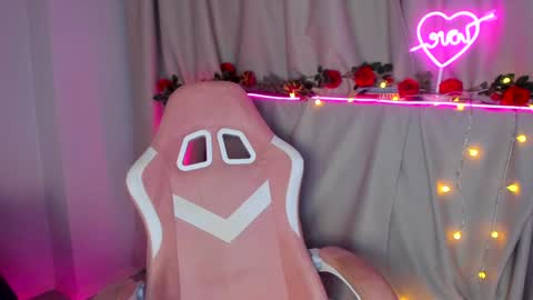 Elen online show from January 13, 8:15 am