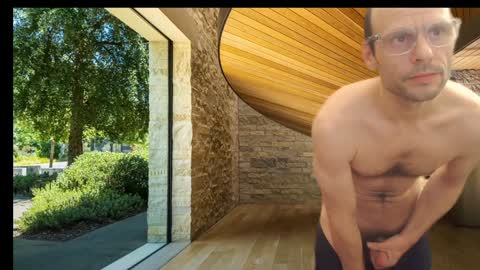 Snapshot of sunbeatshower chatting on January 18, 9:02 am sunbeatshower online show from January 18, 9:02 am