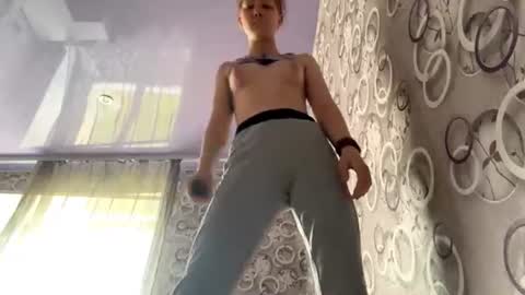 sungpiggott online show from July 18, 2:21 pm