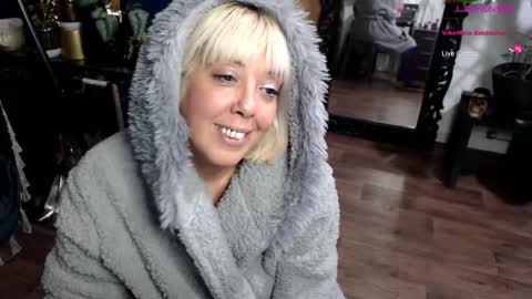 Snapshot of sunni_hottie chatting on September 29, 1:11 am Sunni Knight online show from September 29, 1:11 am