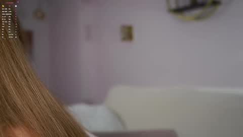 Snapshot of sunnmoonn chatting on September 26, 2:10 pm Lily online show from September 26, 2:10 pm