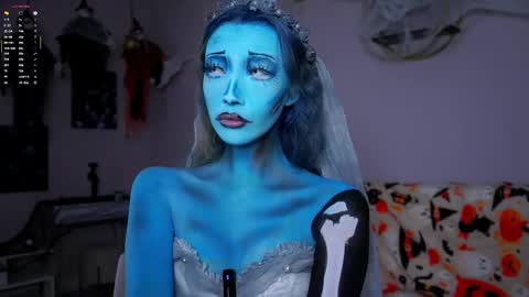 Snapshot of sunnmoonn chatting on October 31, 4:08 pm Lily online show from October 31, 4:08 pm