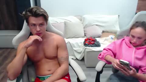 Alice and Sergey online show from October 2, 8:27 pm