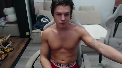 Alice and Sergey online show from December 15, 2:32 pm