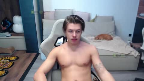 Alice and Sergey online show from February 3, 8:30 am