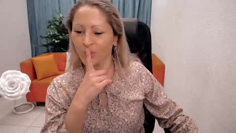 Sarah online show from September 22, 6:15 am