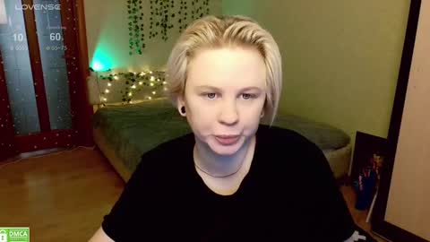 sunny mood online show from December 14, 7:07 am