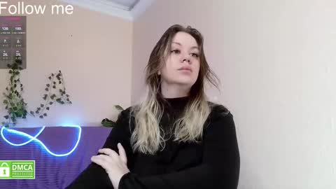 Snapshot of sunny_mood chatting on March 2, 7:26 am sunny mood online show from March 2, 7:26 am