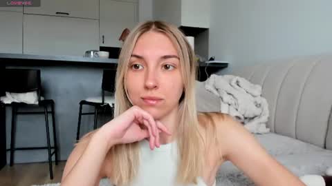 Rina online show from June 16, 7:55 am