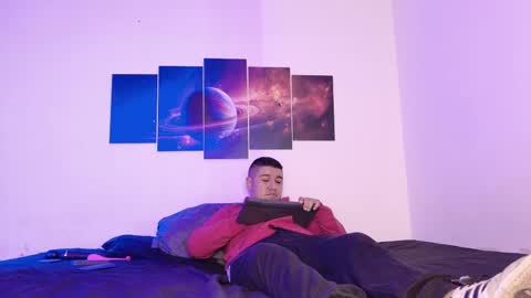 Snapshot of sunnyandevan chatting on November 22, 10:20 pm Christian Vanessa online show from November 22, 10:20 pm