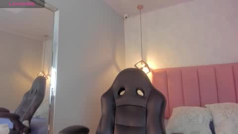  S U N N Y online show from January 13, 12:43 pm