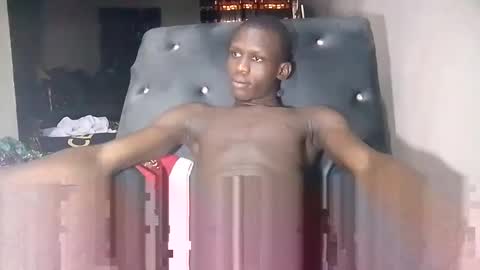 Snapshot of sunnyjohn447 chatting on February 17, 10:29 am Sunnyblack2 online show from February 17, 10:29 am