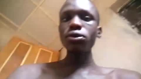 Snapshot of sunnyjohn447 chatting on February 24, 1:21 pm Sunnyblack2 online show from February 24, 1:21 pm