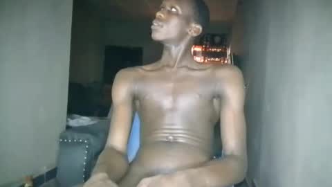 Snapshot of sunnyjohn447 chatting on March 4, 2:10 pm Sunnyblack2 online show from March 4, 2:10 pm