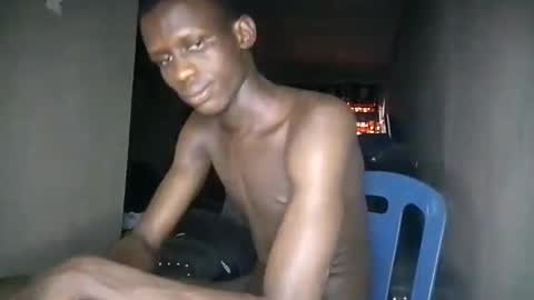 Snapshot of sunnyjohn447 chatting on March 5, 10:44 am Sunnyblack2 online show from March 5, 10:44 am