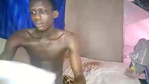 Snapshot of sunnyjohn447 chatting on March 10, 12:48 pm Sunnyblack2 online show from March 10, 12:48 pm