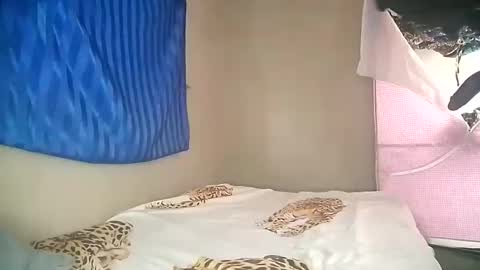 Snapshot of sunnyjohn447 chatting on March 11, 10:40 am Sunnyblack2 online show from March 11, 10:40 am