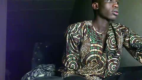 Snapshot of sunnyjohn447 chatting on September 10, 10:48 am Sunnyblack2 online show from September 10, 10:48 am