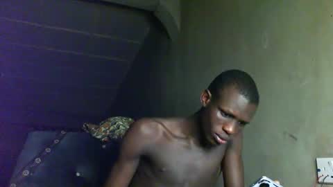 Snapshot of sunnyjohn447 chatting on September 20, 11:00 am Sunnyblack2 online show from September 20, 11:00 am