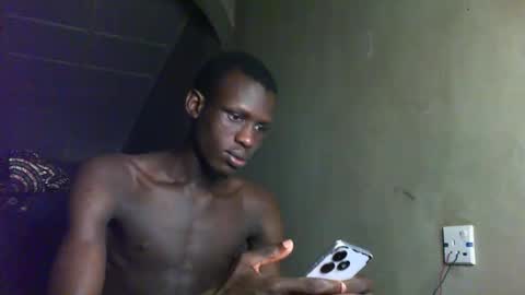 Snapshot of sunnyjohn447 chatting on October 8, 10:24 am Sunnyblack2 online show from October 8, 10:24 am