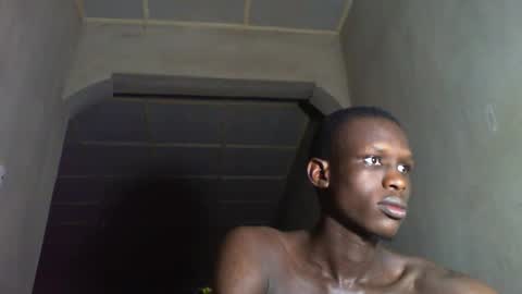 Snapshot of sunnyjohn447 chatting on October 26, 9:59 am Sunnyblack2 online show from October 26, 9:59 am