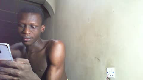 Snapshot of sunnyjohn447 chatting on October 28, 10:52 am Sunnyblack2 online show from October 28, 10:52 am