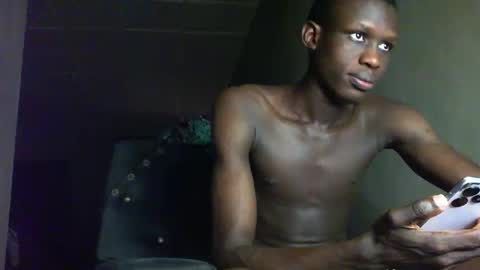 Snapshot of sunnyjohn447 chatting on November 7, 9:31 am Sunnyblack2 online show from November 7, 9:31 am