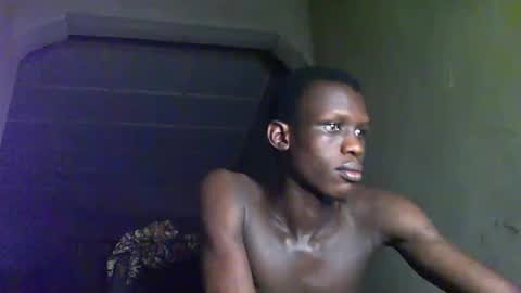 Snapshot of sunnyjohn447 chatting on November 20, 10:48 am Sunnyblack2 online show from November 20, 10:48 am