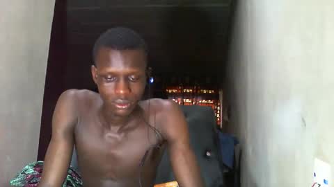 Snapshot of sunnyjohn447 chatting on December 14, 1:27 pm Sunnyblack2 online show from December 14, 1:27 pm