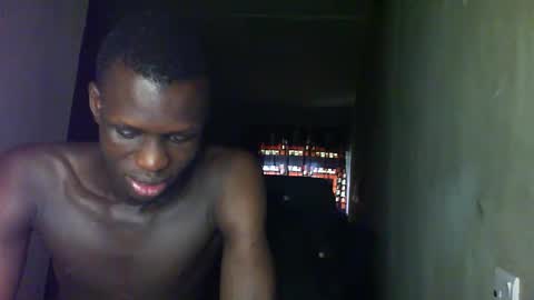 Snapshot of sunnyjohn447 chatting on December 15, 9:02 am Sunnyblack2 online show from December 15, 9:02 am