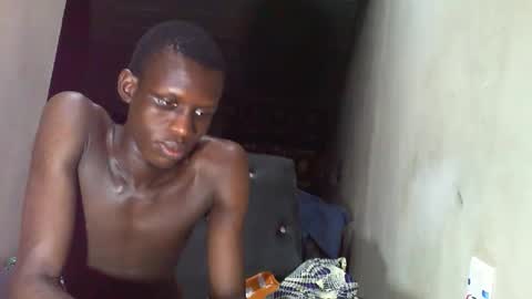 Snapshot of sunnyjohn447 chatting on December 15, 9:08 pm Sunnyblack2 online show from December 15, 9:08 pm