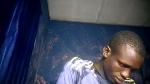 Snapshot of sunnyjohn447 chatting on April 29, 8:37 pm Sunnyblack2 online show from April 29, 8:37 pm