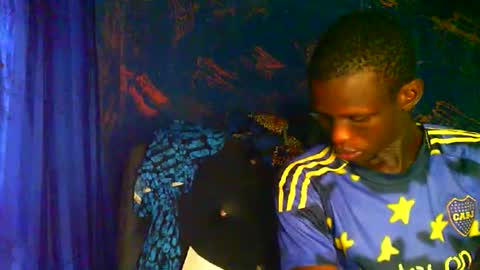 Snapshot of sunnyjohn447 chatting on April 30, 8:42 am Sunnyblack2 online show from April 30, 8:42 am