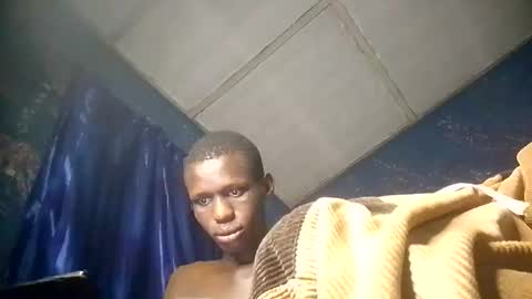 Snapshot of sunnyjohn447 chatting on May 6, 9:14 am Sunnyblack2 online show from May 6, 9:14 am