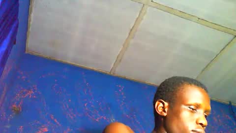 Snapshot of sunnyjohn447 chatting on May 18, 9:26 am Sunnyblack2 online show from May 18, 9:26 am