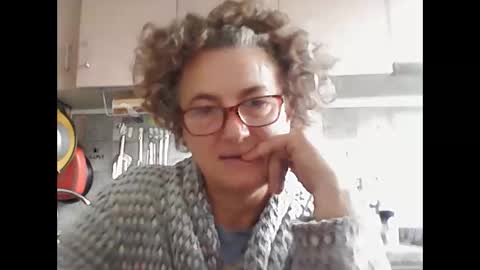 Snapshot of sunnylarrah11 chatting on September 12, 6:46 am sunnylarrah11 online show from September 12, 6:46 am