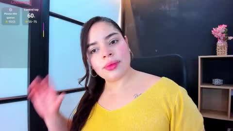 Snapshot of sunnypaytton chatting on October 5, 12:47 pm Sunny online show from October 5, 12:47 pm