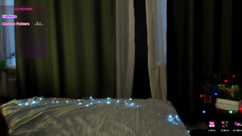 Risha online show from February 8, 1:11 pm